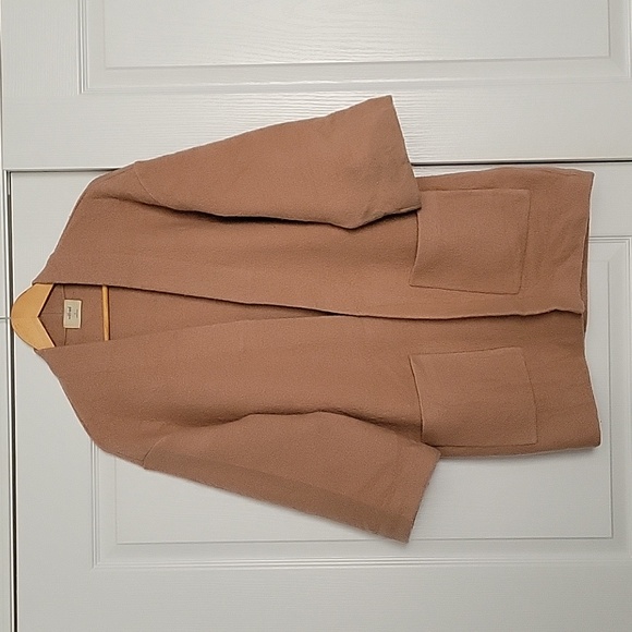 Wilfred Jackets & Blazers - Aritzia Wilfred 100% Merino Wool Open Blazer Jacket w 3/4 Sleeves In Tan